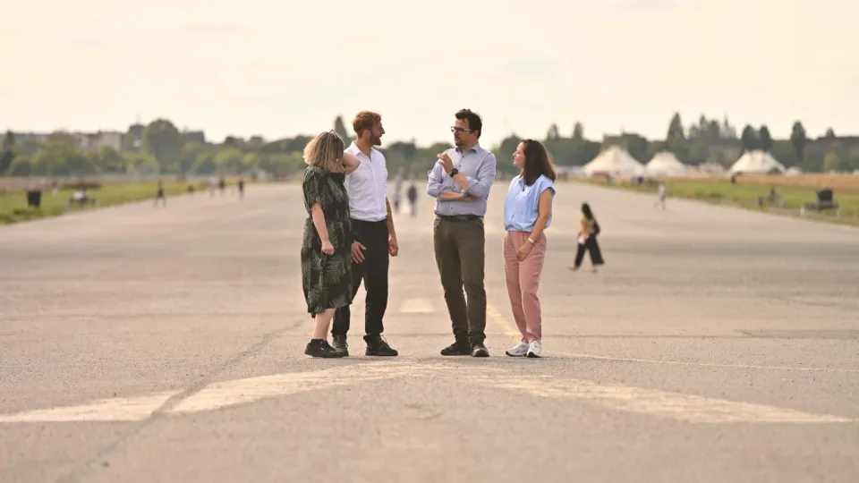 Belonging, but without a voice - Neues Deutschland writes about us